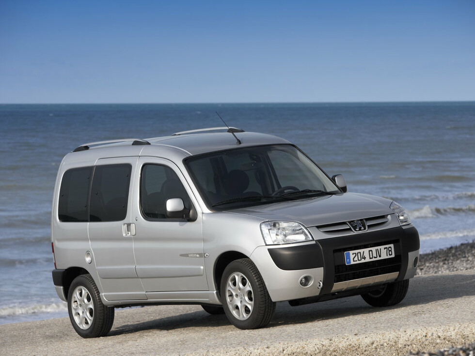 Коврики текстильные "Комфорт" для Peugeot Partner I (пассажирский / 5F) 2002 - 2008, ые, 3шт.